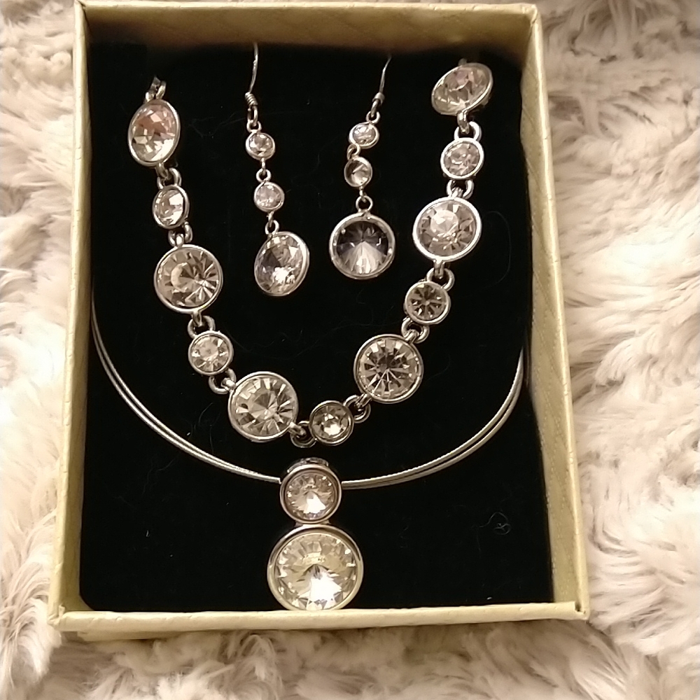 Silver and Crystal necklace, bracelet, and earrings set